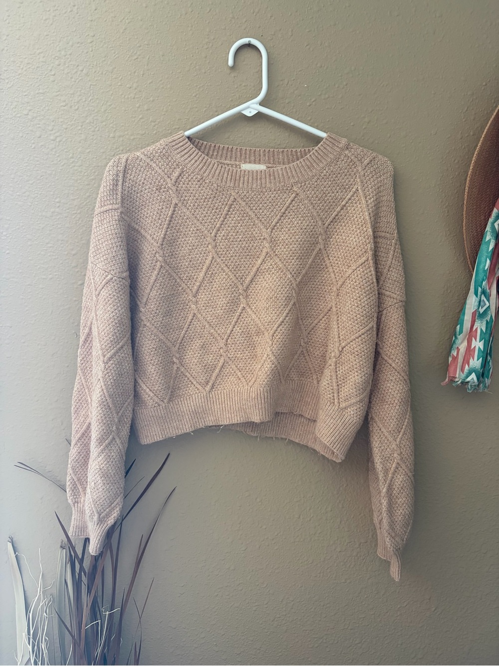 Dreamers Diamond Cable Knit Cropped Sweater - Tan